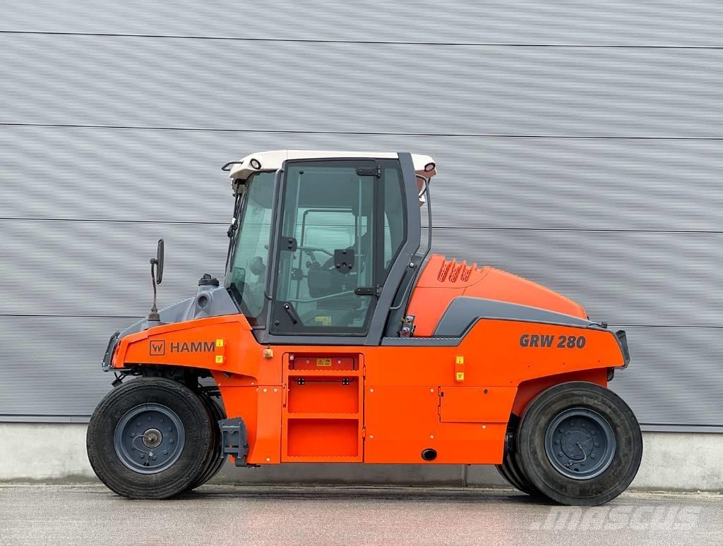 Hamm GRW 280-10 공기 타이어 롤러