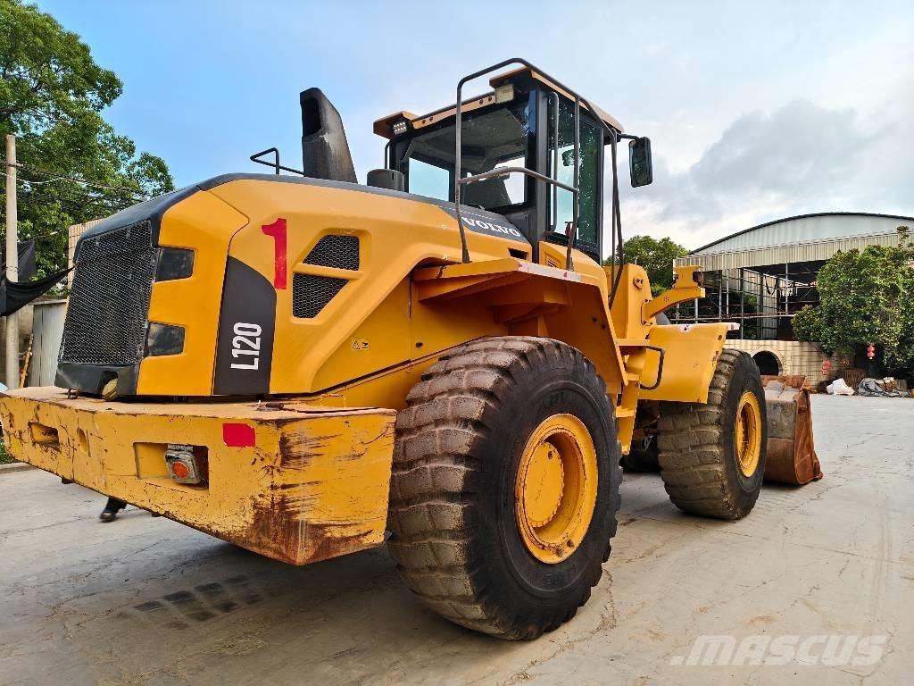 Volvo L 120  휠로우더