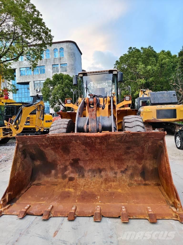 Volvo L 120  휠로우더