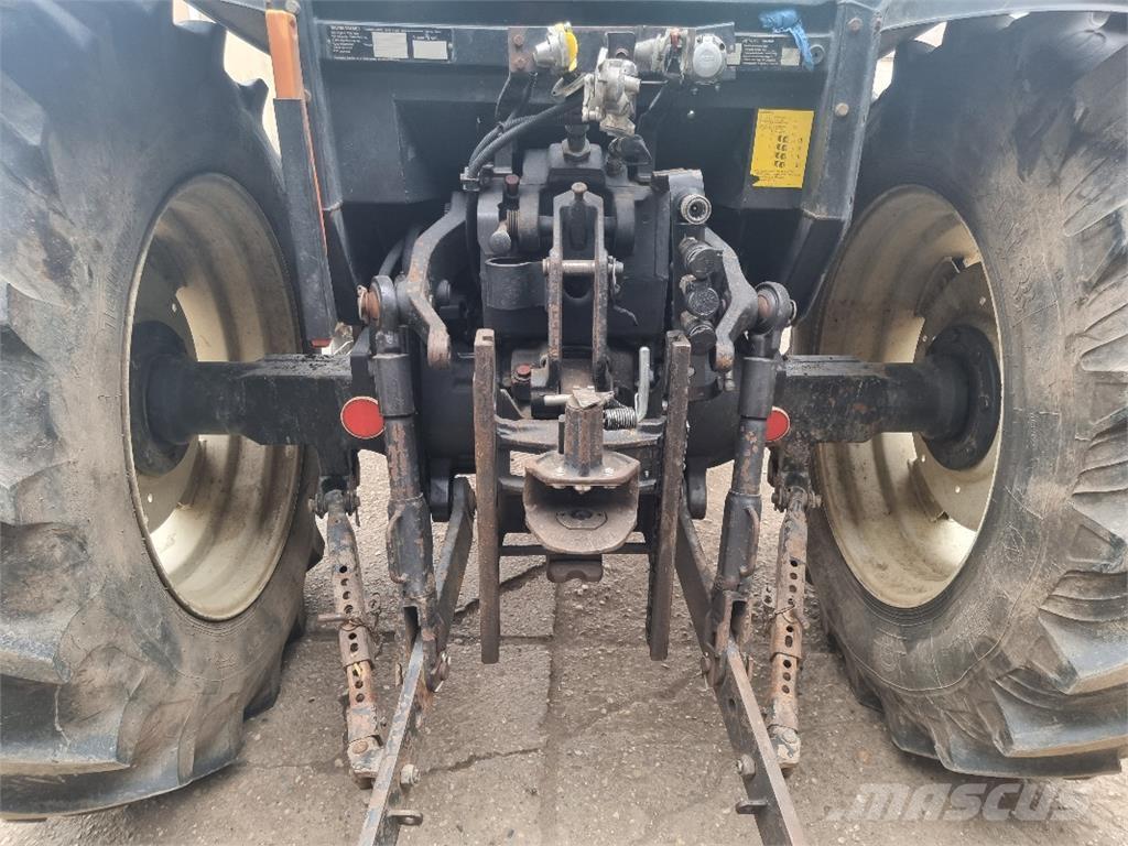 Valtra Valmet 900 트랙터