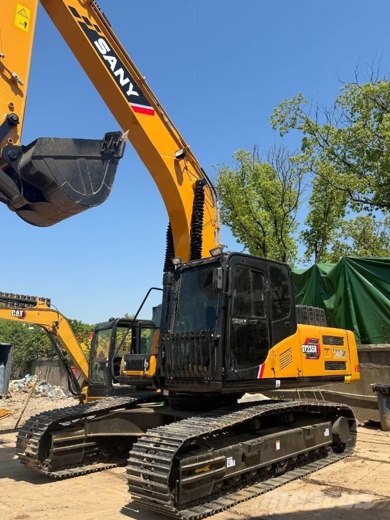 Sany SY 235 중형굴삭기 7톤-28톤