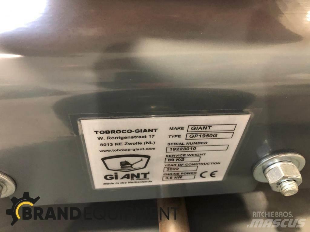 GiANT GP1950G 진동롤러