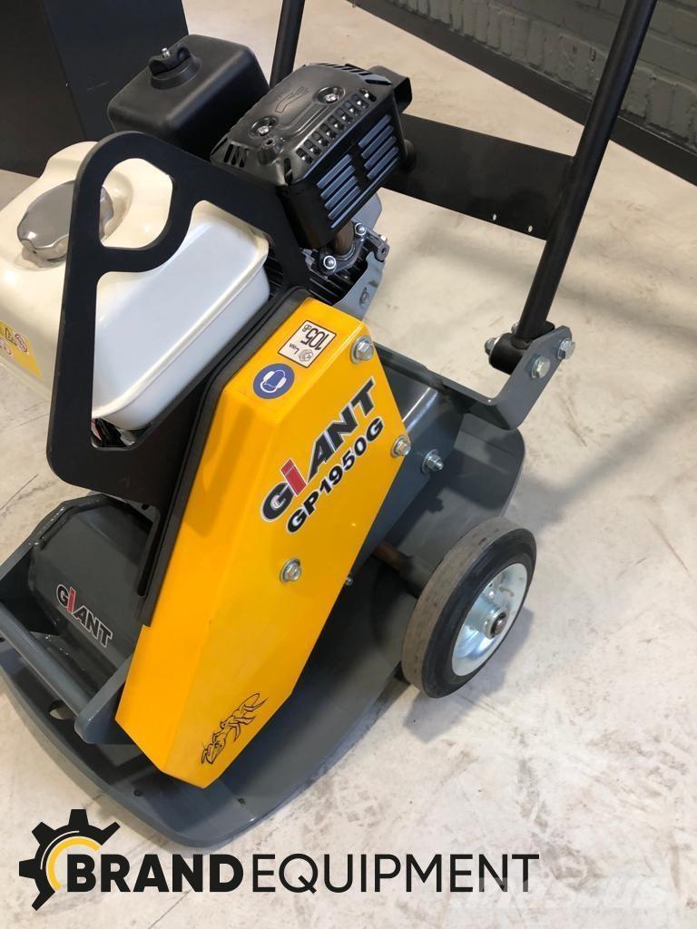 GiANT GP1950G 진동롤러
