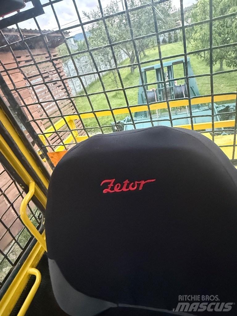 LKT 81 TURBO 임업용 트랙터