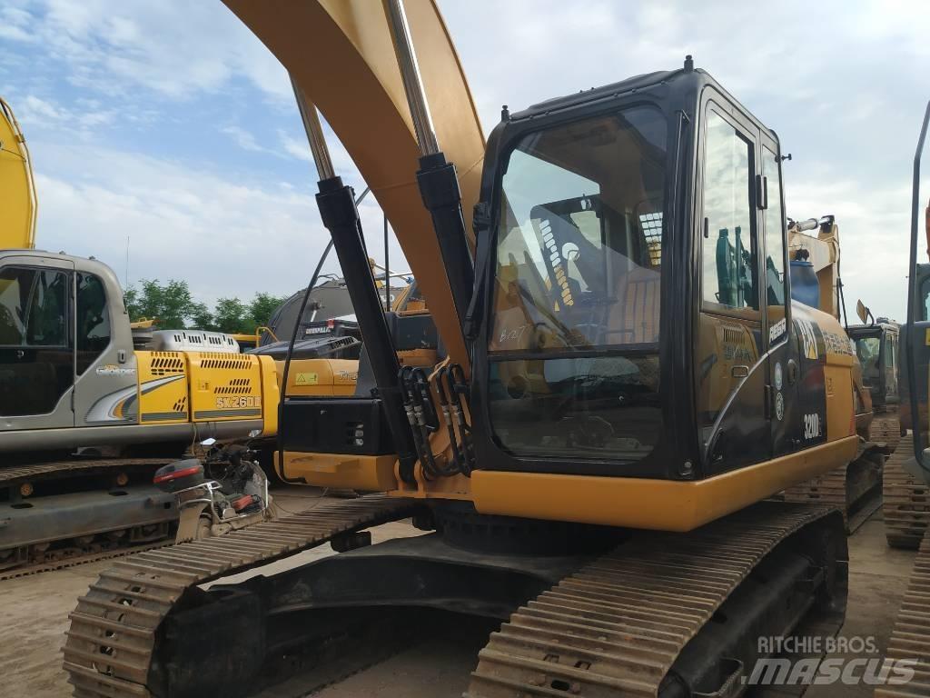 CAT 320 D 대형 굴삭기 29톤 이상