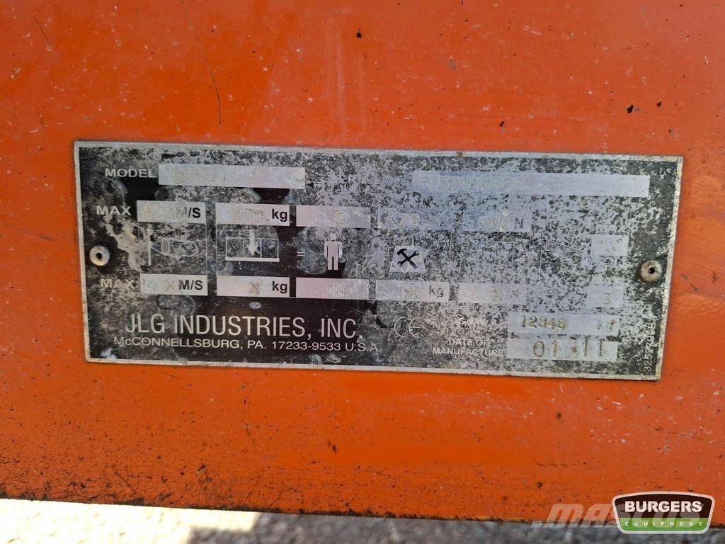 JLG 660SJ 견인식 전동이동 리프트