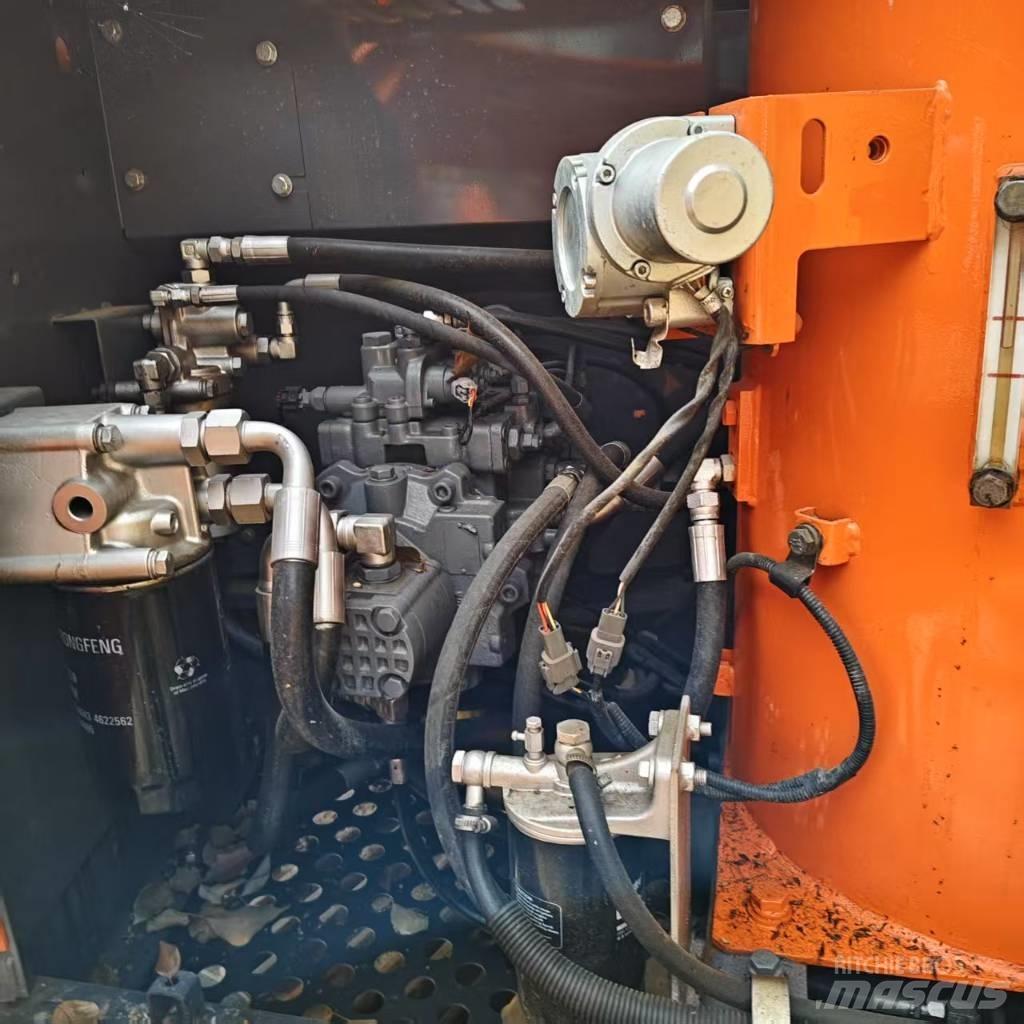 Hitachi ZX 120 대형 굴삭기 29톤 이상