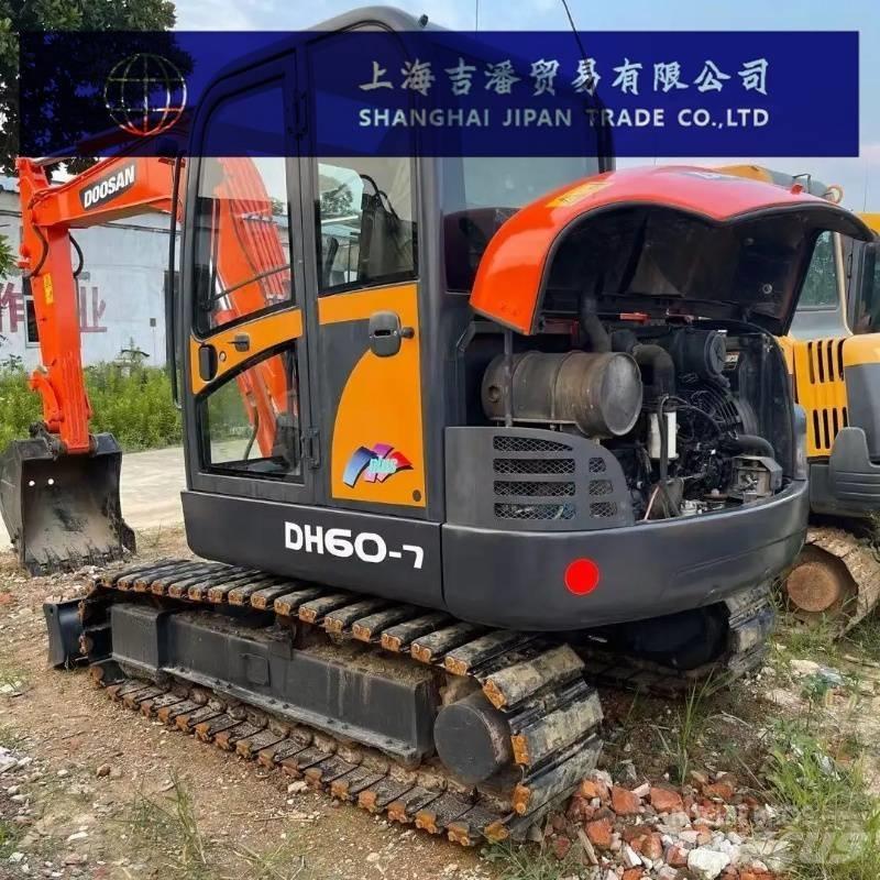 Doosan DH 60 소형 굴삭기 7톤 미만