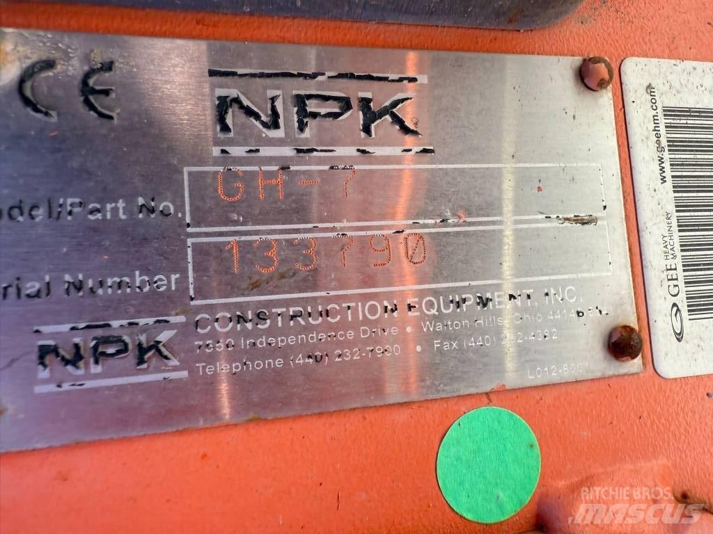 NPK GH 7 브레이커