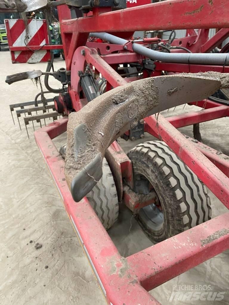 Horsch Terrano 6 FG 경운기