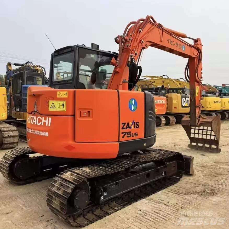 Hitachi ZX 75 US 중형굴삭기 7톤-28톤