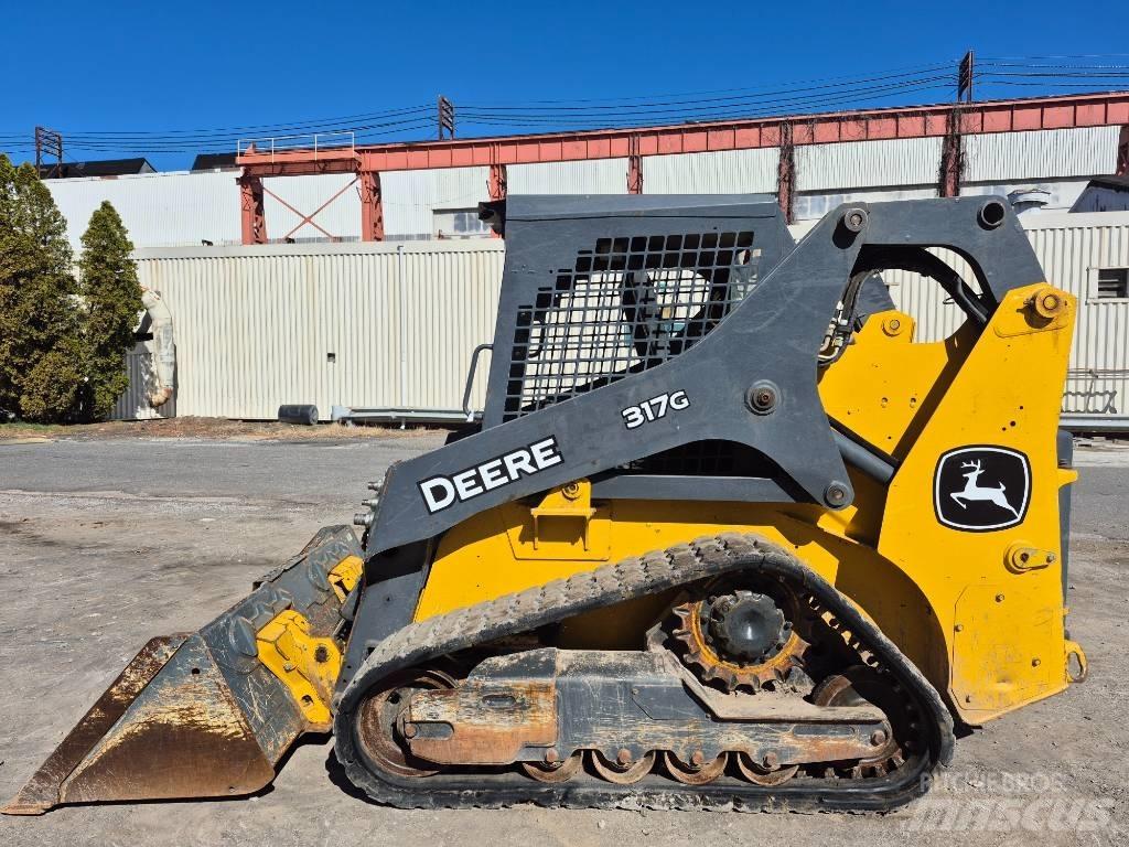 John Deere 317  스키드로더