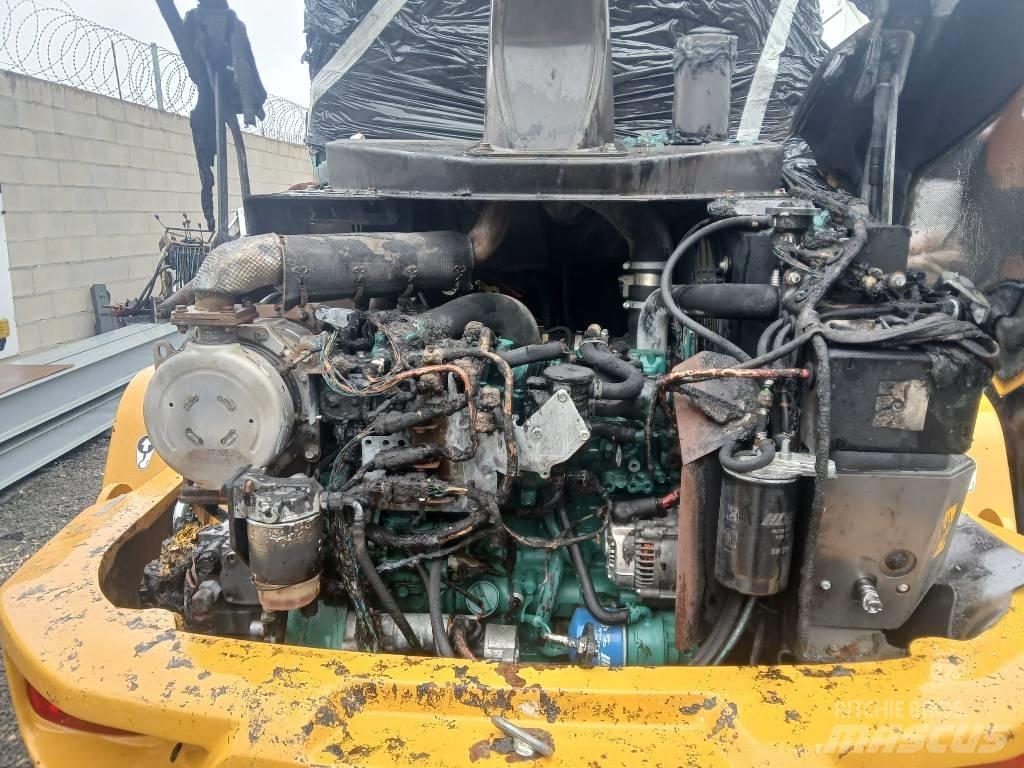 Volvo L 30 G  휠로우더