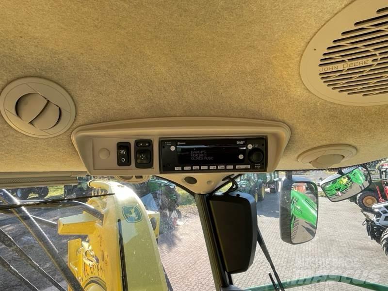 John Deere 8500 목초 수확기