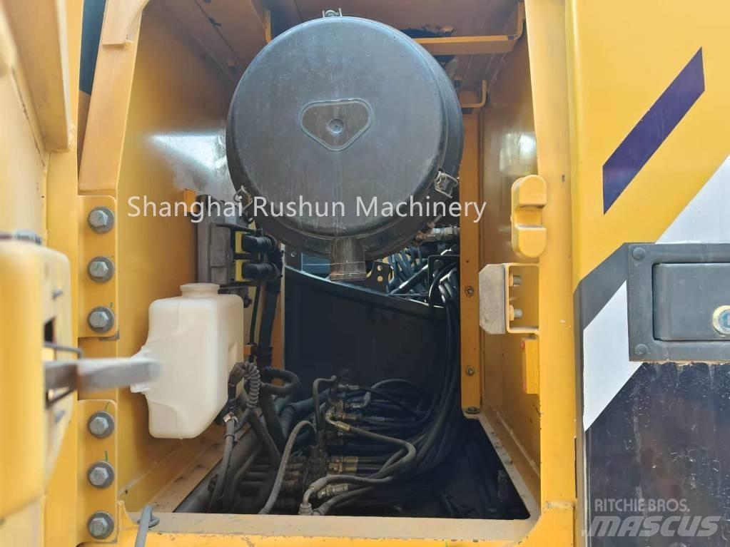 Volvo EC240 대형 굴삭기 29톤 이상