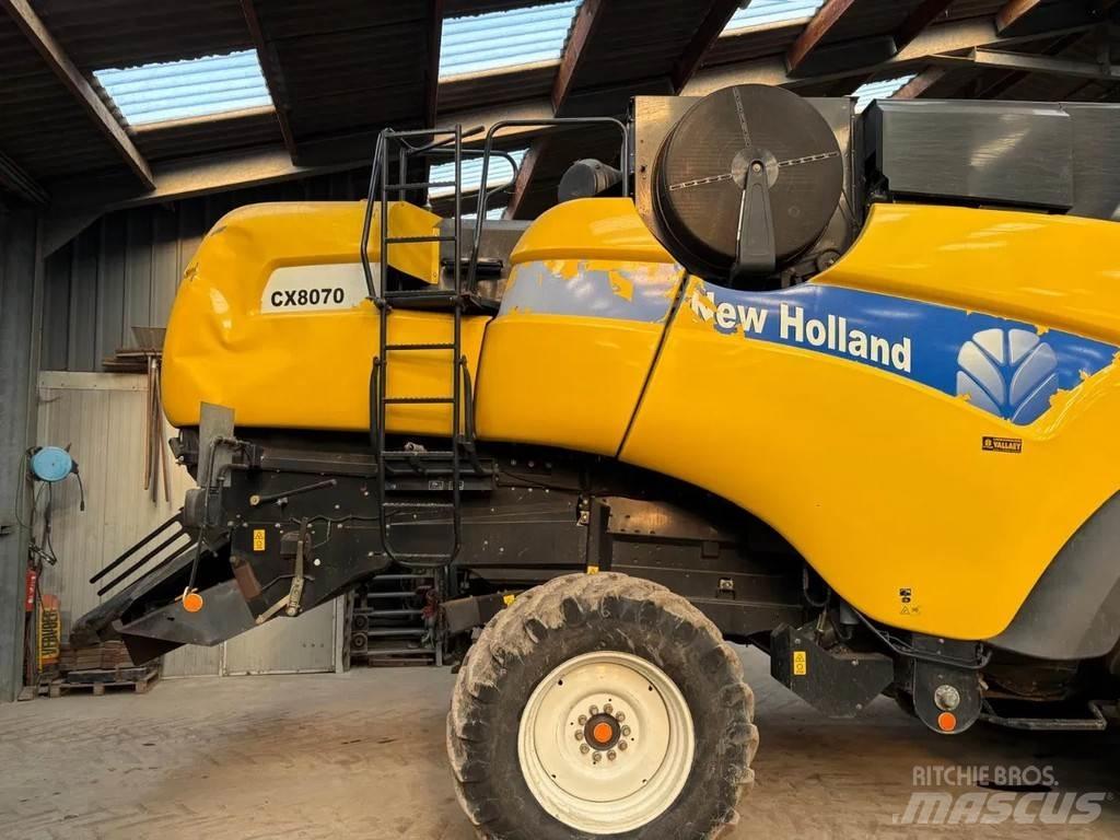 New Holland CX8070 콤바인 수확기