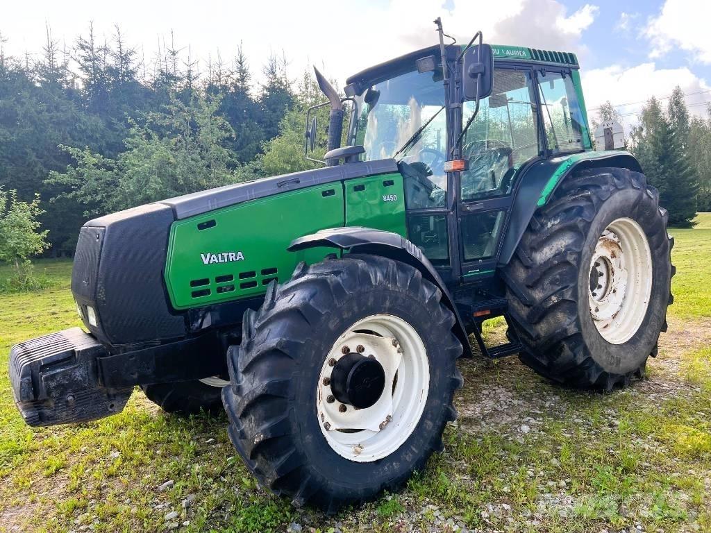 Valtra 8450 트랙터