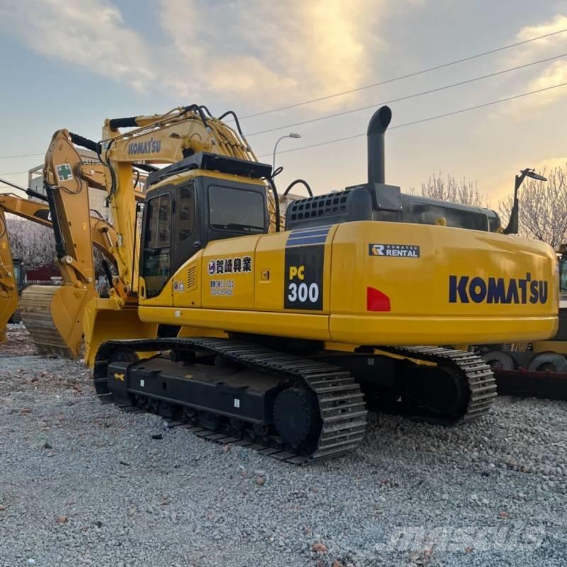 Komatsu PC 300 대형 굴삭기 29톤 이상