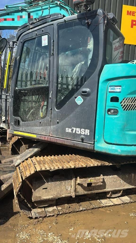 Kobelco SK 75 SR 중형굴삭기 7톤-28톤