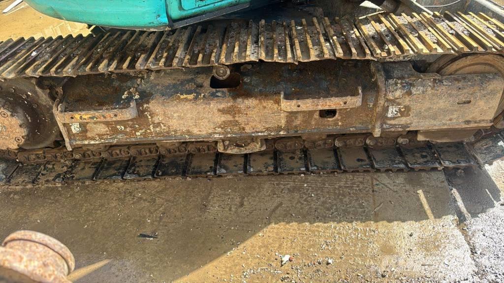 Kobelco SK 75 SR 중형굴삭기 7톤-28톤