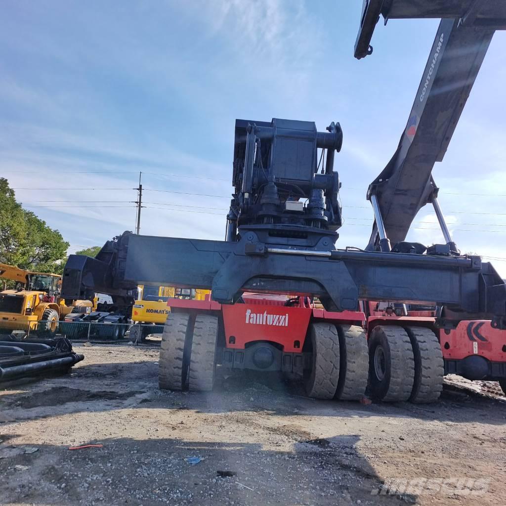 Fantuzzi CS 45 KM 리치 스태커