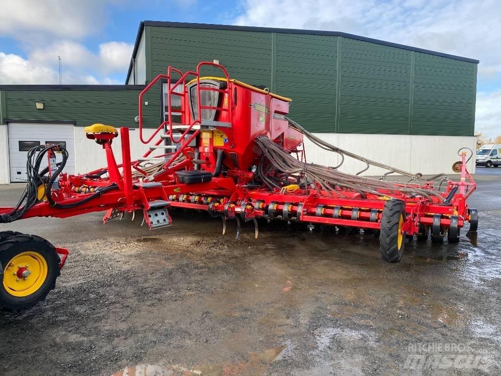 Väderstad Rapid800 드릴