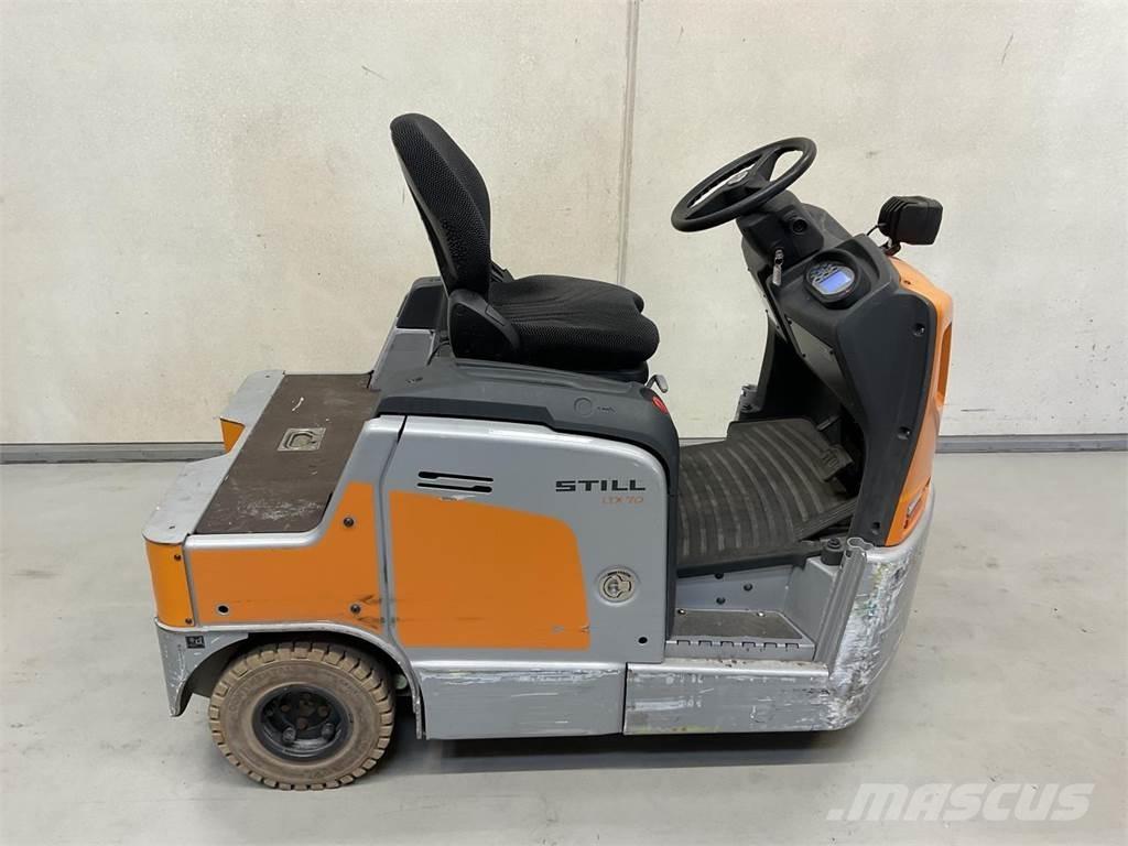 Still LXT70 터미널 트랙터
