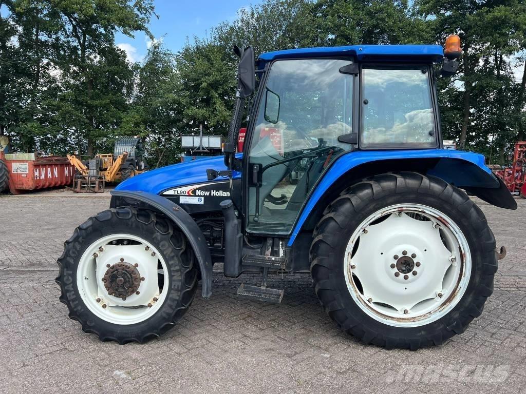 New Holland TL 90 트랙터