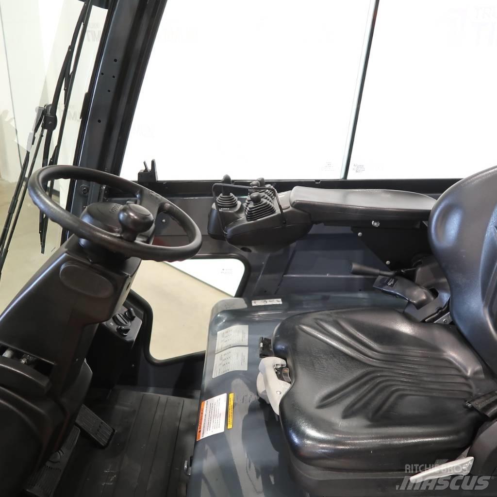 Toyota 8FBMT40 전동 지게차
