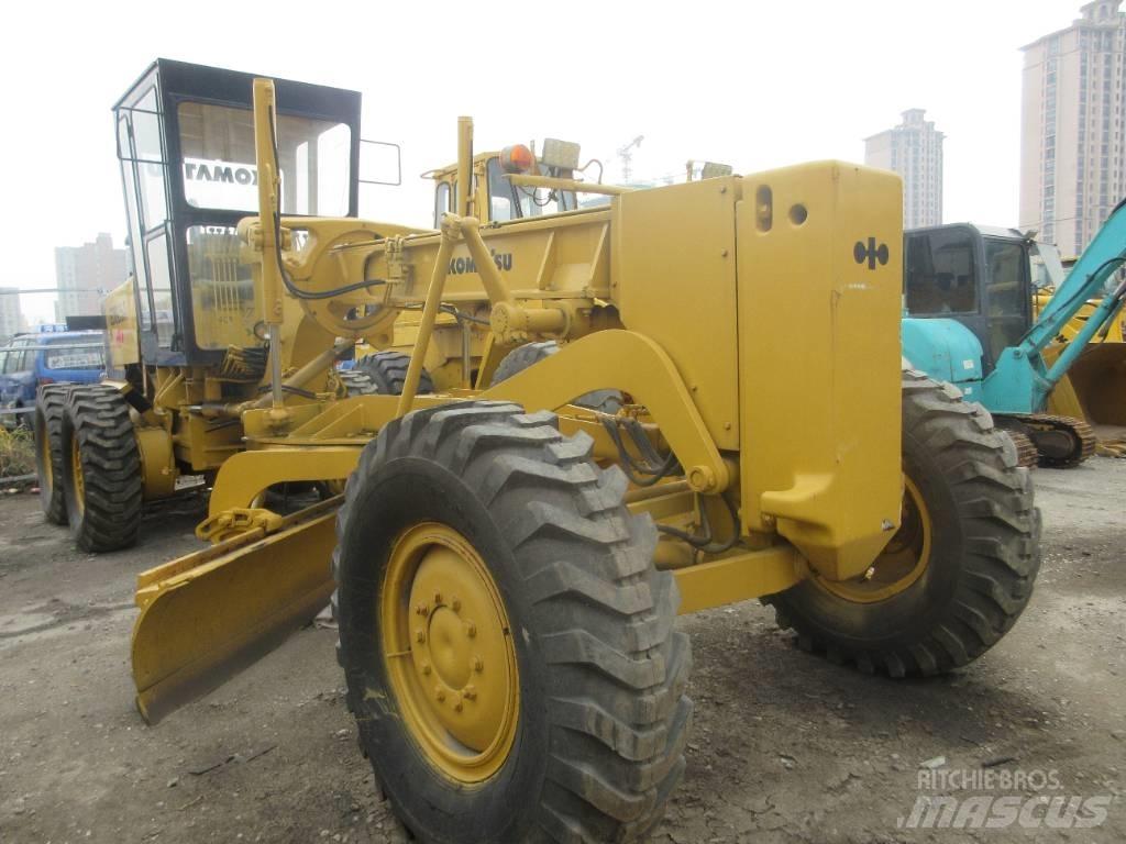Komatsu GD 623 그레이더