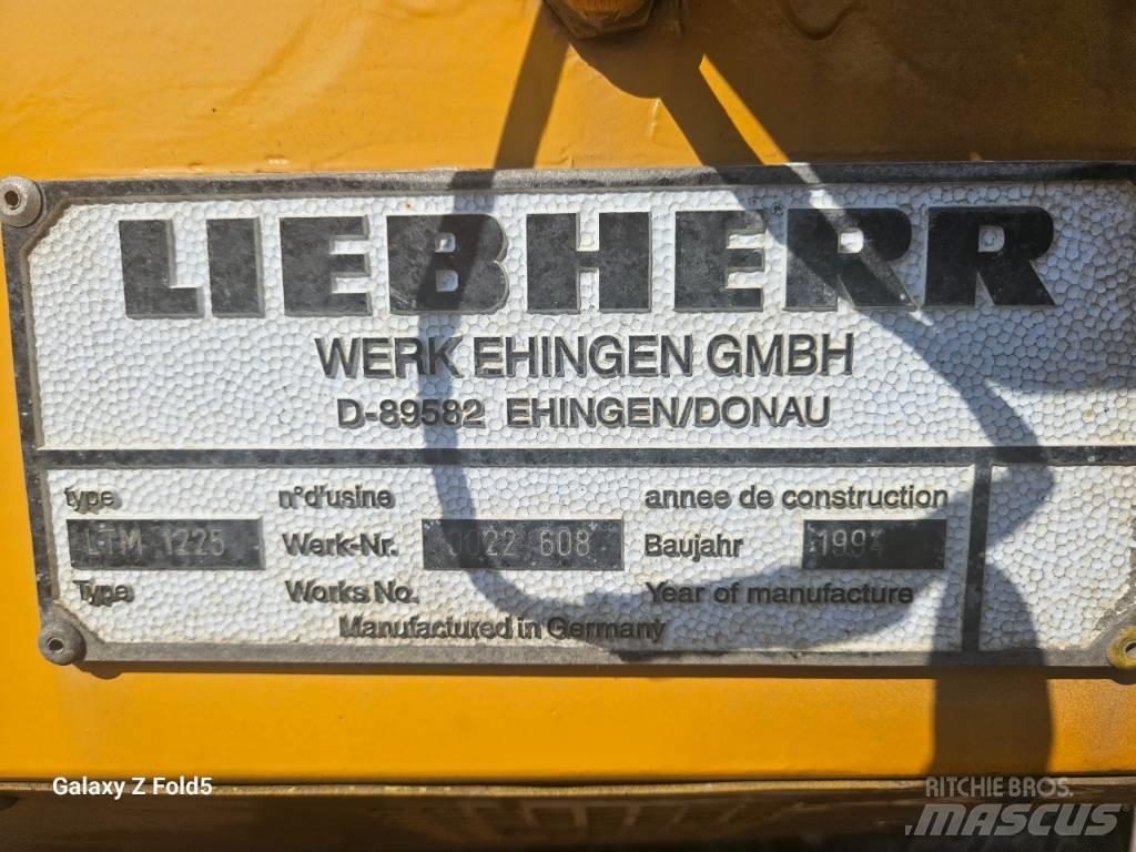 Liebherr LTM1225 A/T 크레인