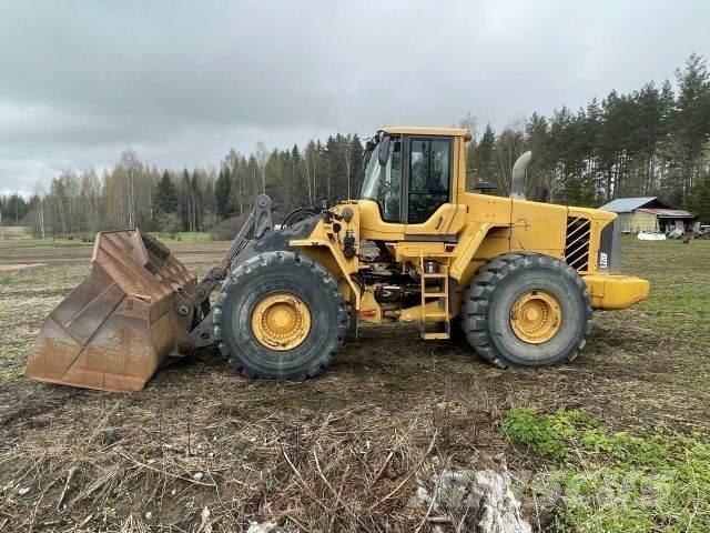 Volvo L220F  휠로우더