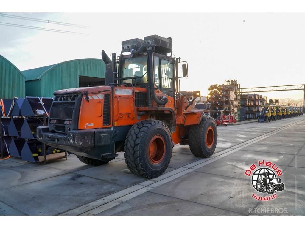 Doosan DL250  휠로우더