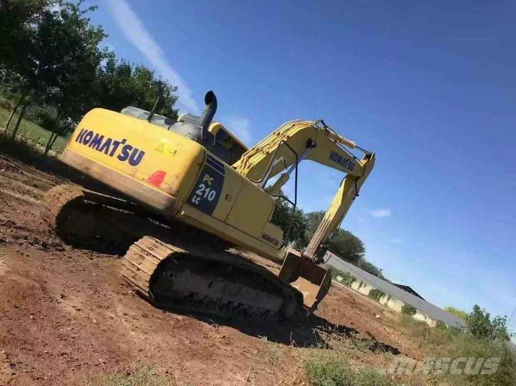 Komatsu PC 210 대형 굴삭기 29톤 이상