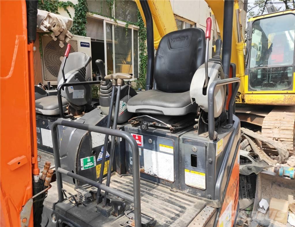 Hitachi ZX 17 U-2 소형 굴삭기 7톤 미만