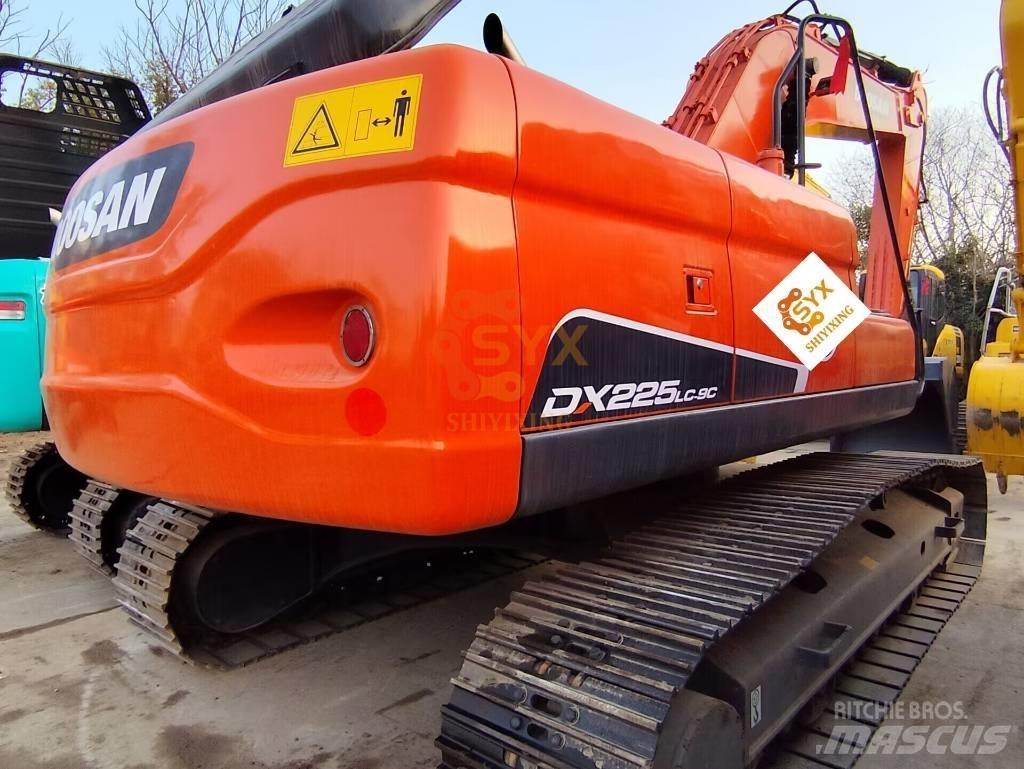 Doosan DX 225 LC 대형 굴삭기 29톤 이상