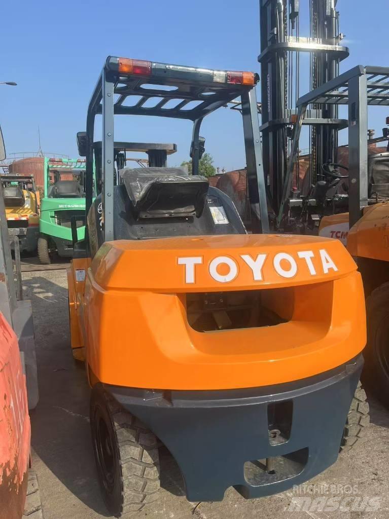 Toyota FD 50 디젤 지게차