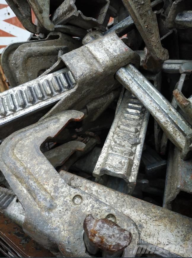 Peri BFD Clamps (Used) 거푸집