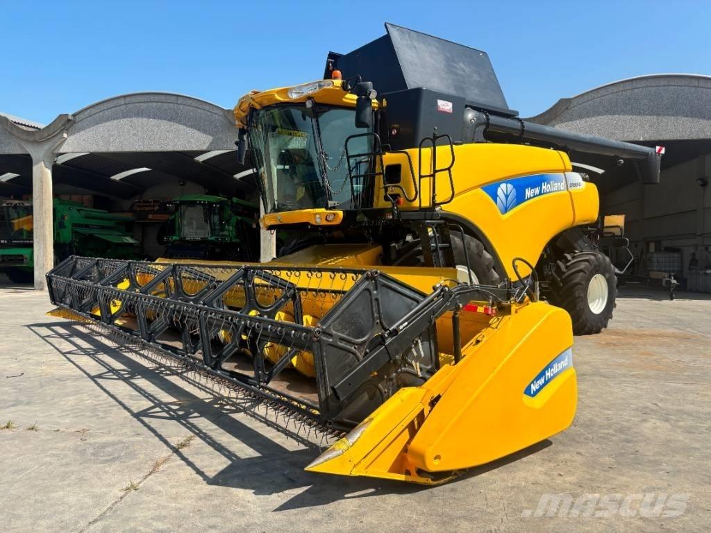 New Holland CR 9090 콤바인 수확기