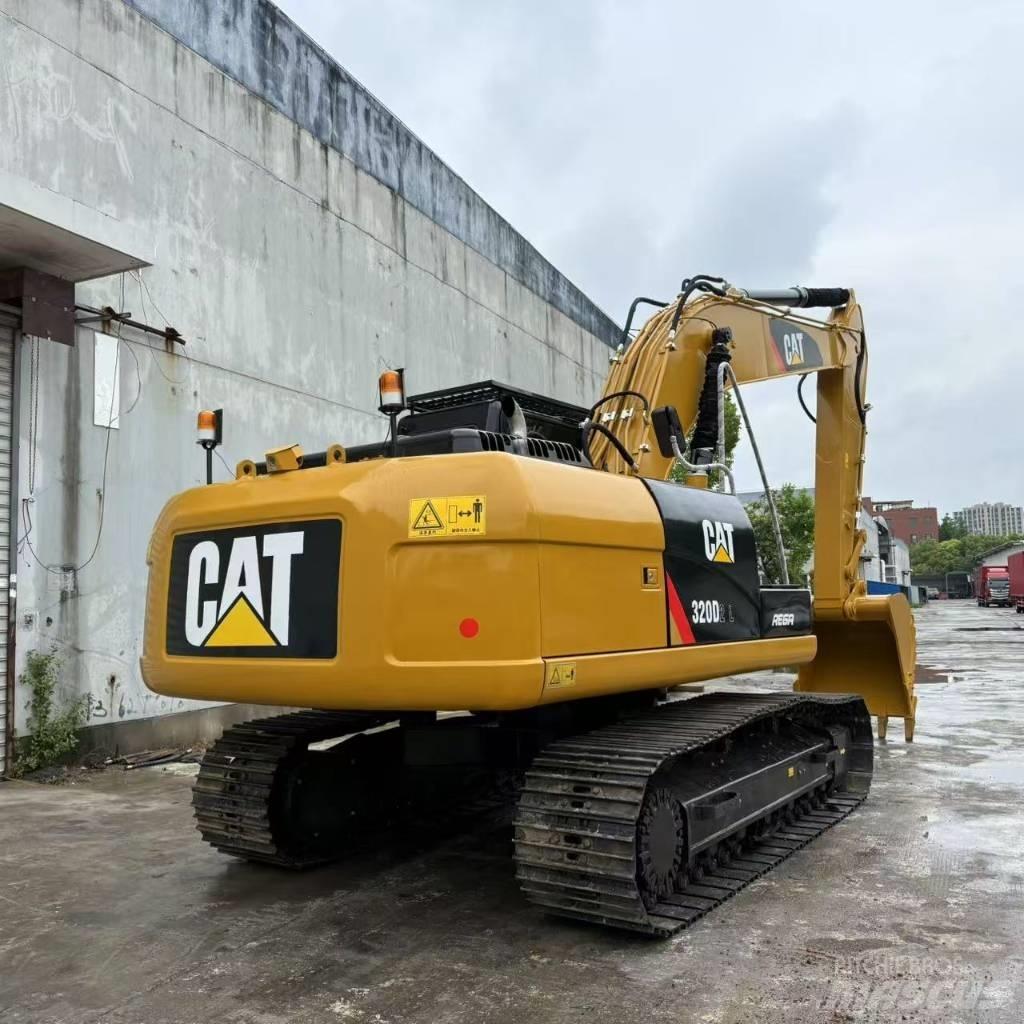 CAT 320 D 대형 굴삭기 29톤 이상