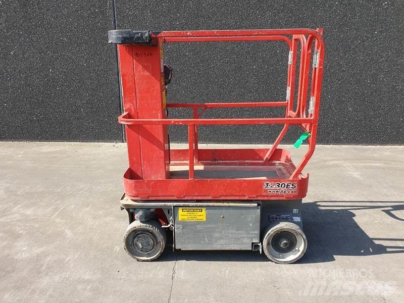 JLG 1230 ES 견인식 전동이동 리프트