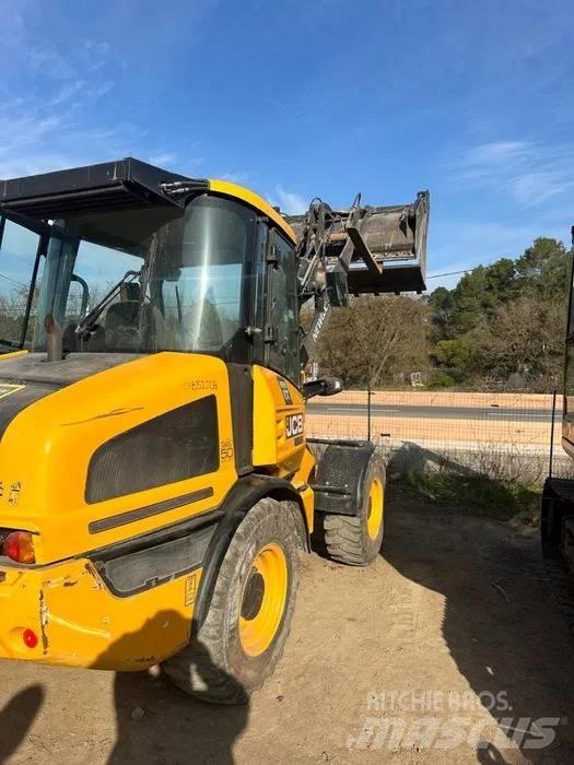 JCB 407  휠로우더