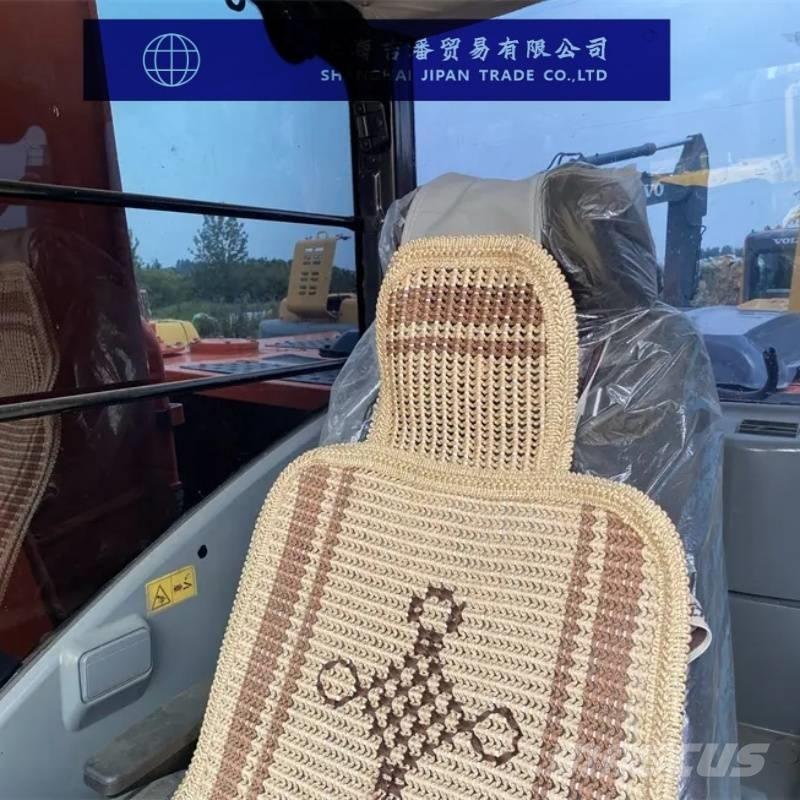 Hitachi ZX 210 대형 굴삭기 29톤 이상