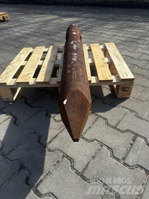 Rammer 135 MM 브레이커
