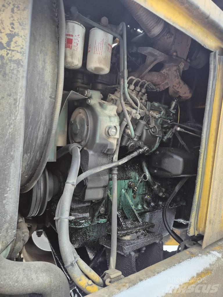 Volvo L 70  휠로우더