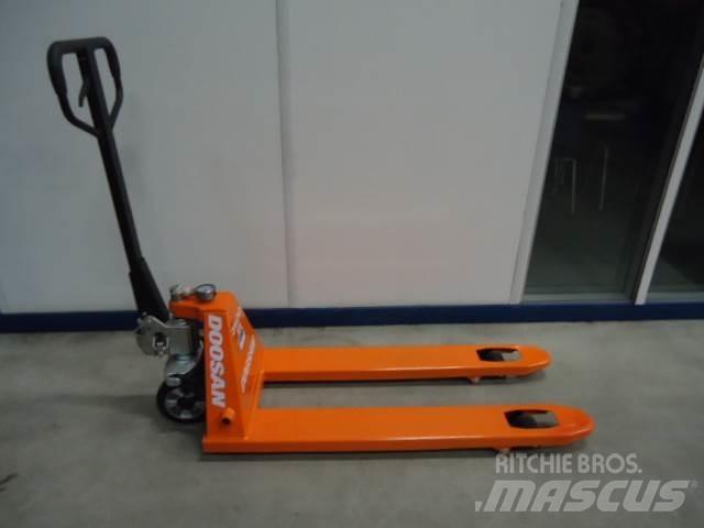 Doosan Pallettruck 핸드파레트 트럭