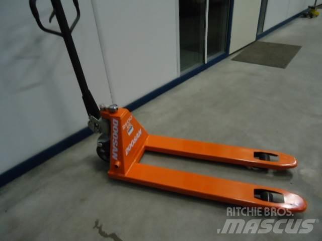 Doosan Pallettruck 핸드파레트 트럭