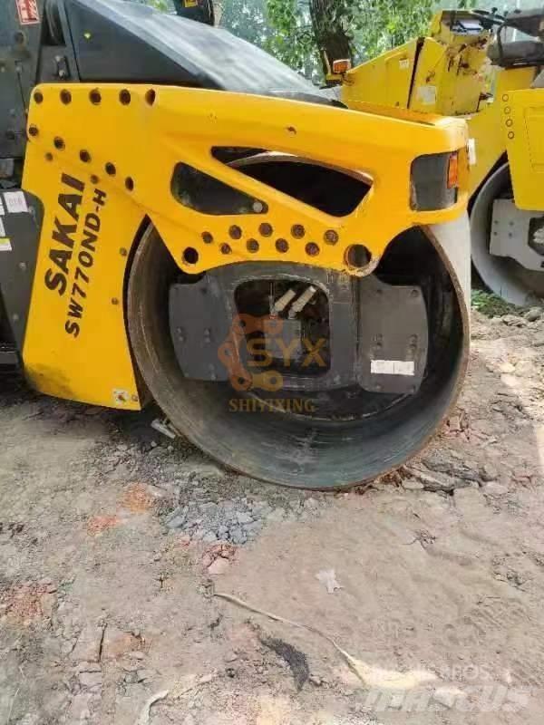 Sakai SW 770 ND 트윈 드럼 롤러