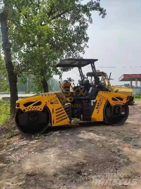 Sakai SW 770 ND 트윈 드럼 롤러