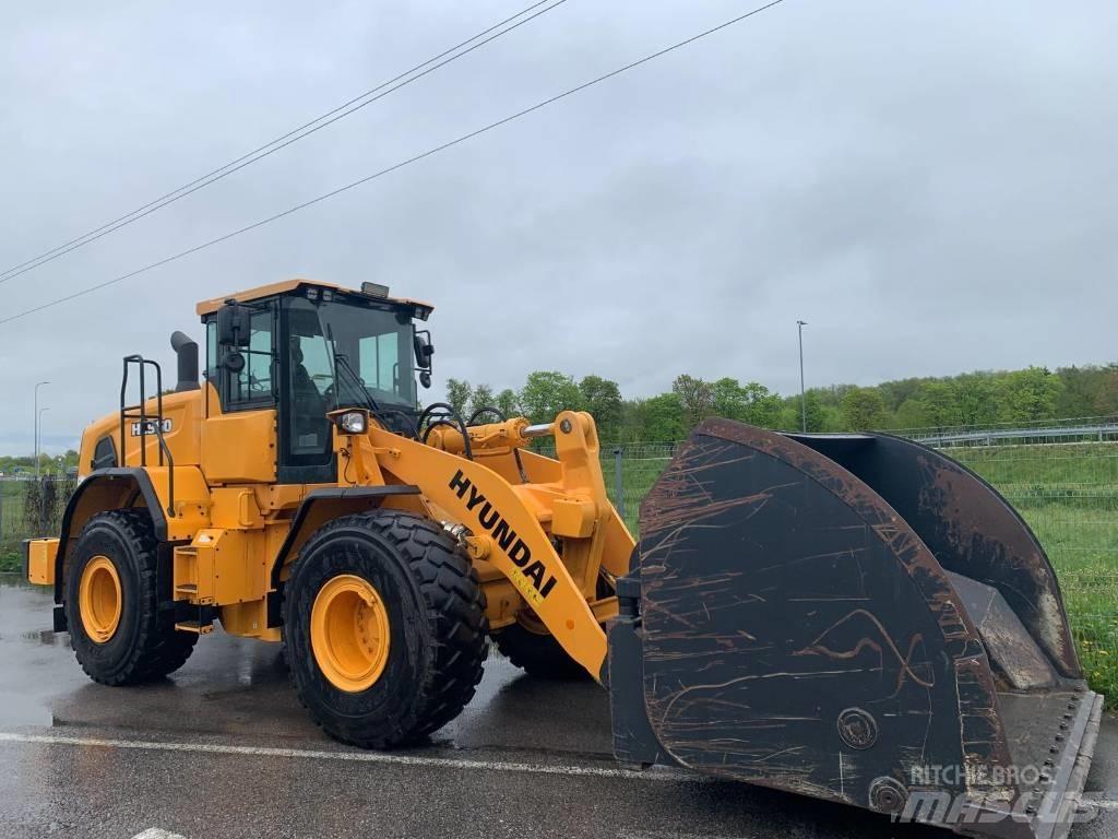 Hyundai HL 960  휠로우더